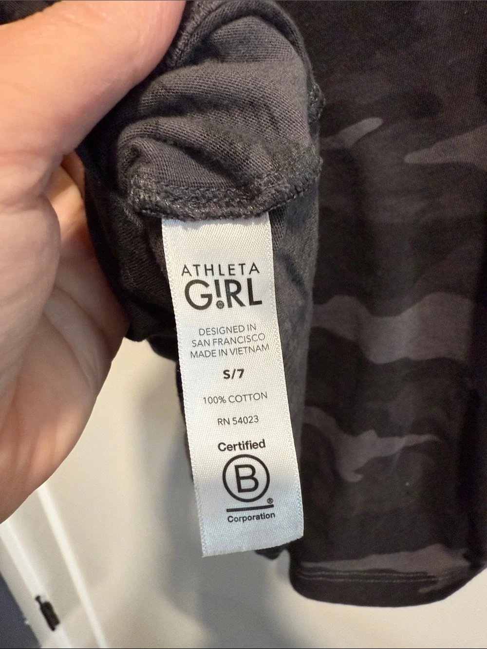 Athleta Gray Camo Crewneck Tee Women’s Large Girls Size 7 Mom & Me Set EUC